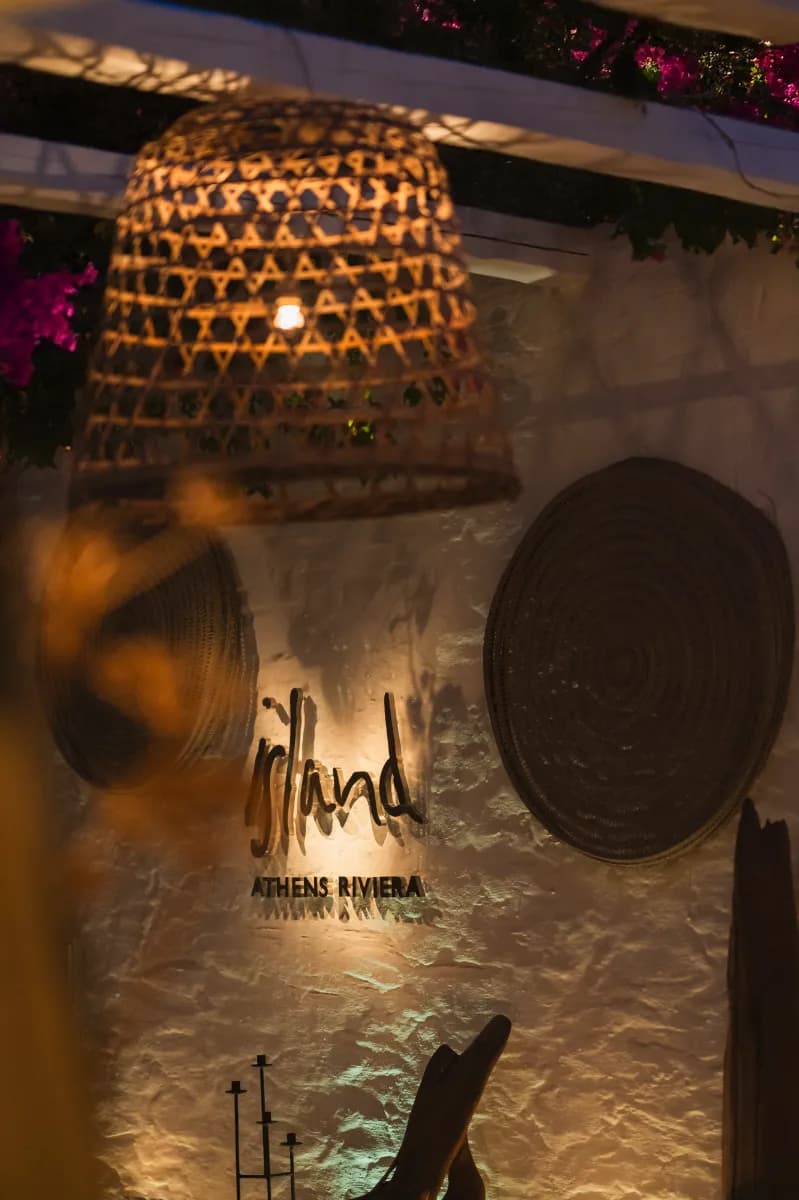 Guests toasting at Island Restaurant